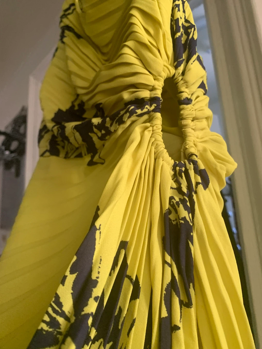 Nicole Miller Yellow Floral One Shoulder Dress US 10 - photo 2