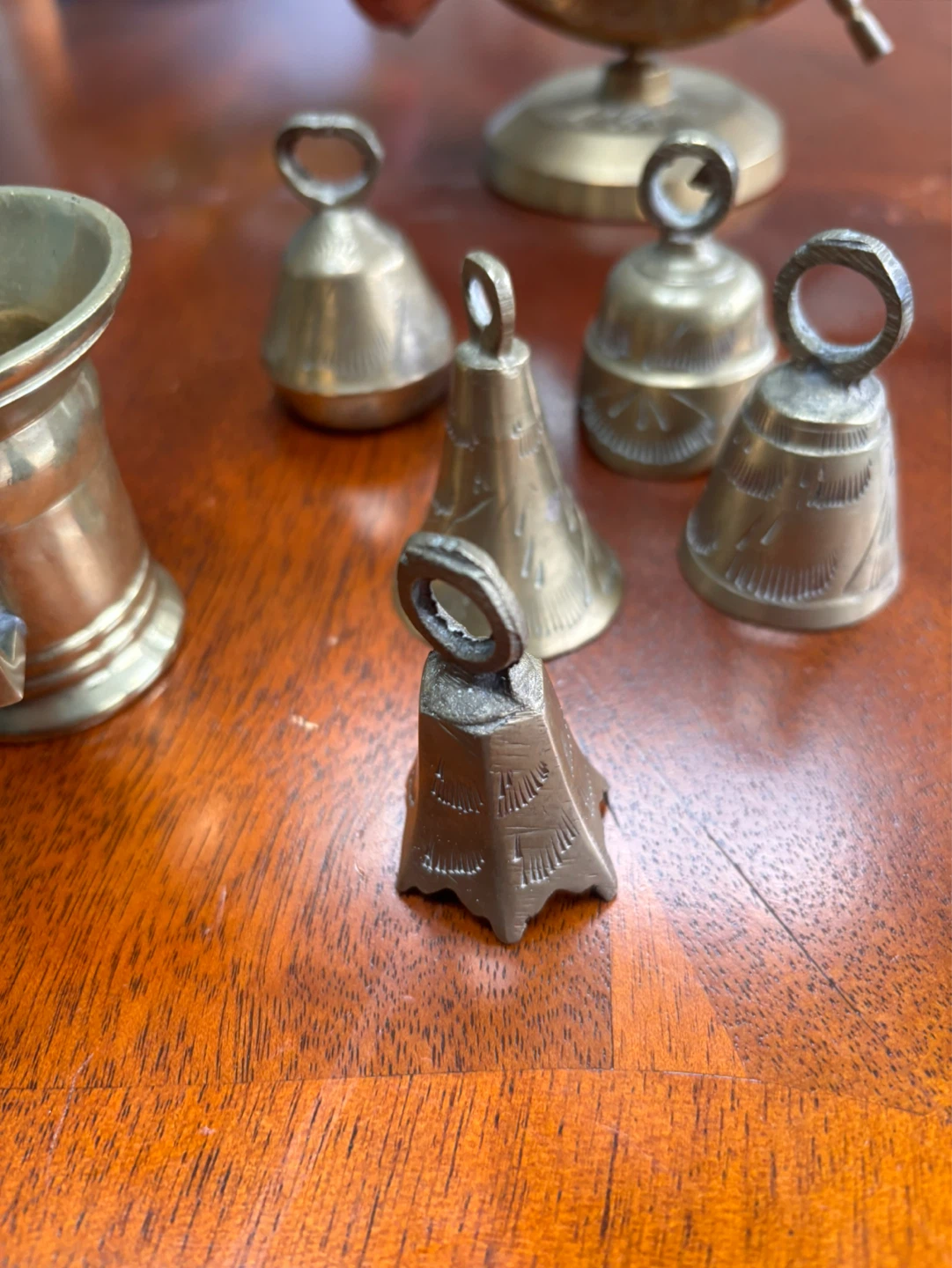 Vintage brass bells and brass vases - photo 2