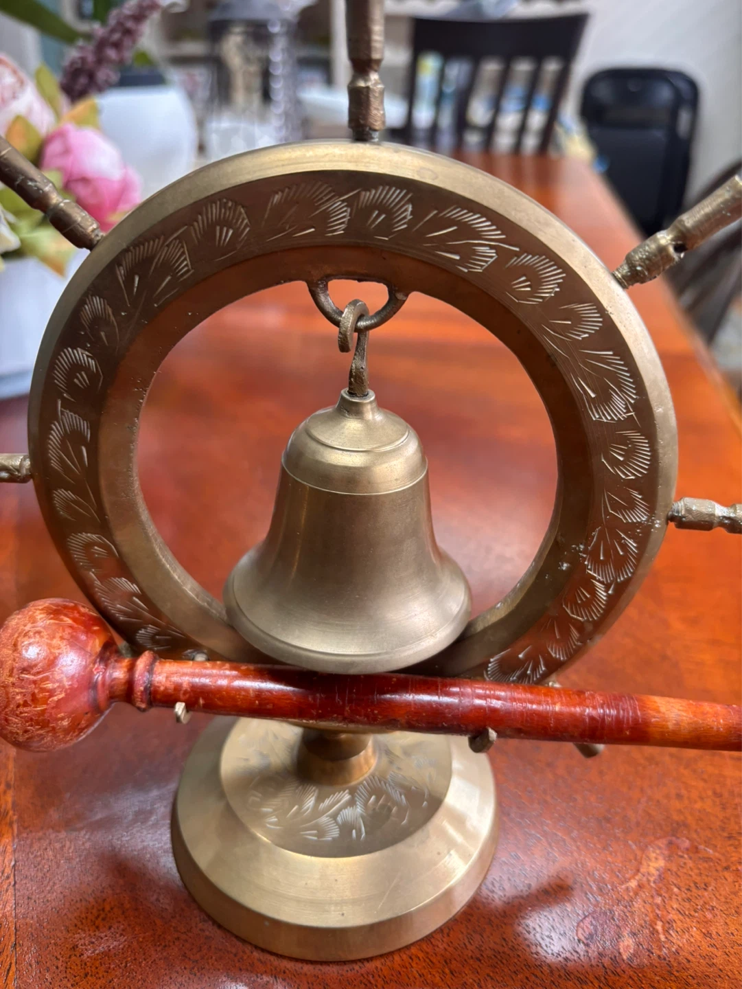 Vintage brass bells and brass vases - photo 3