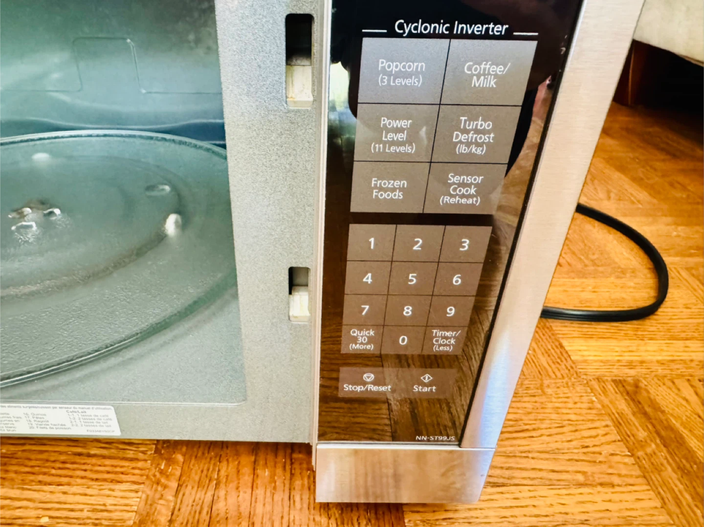 Panasonic NN-ST99JS Countertop Microwave 2.2-cu.ft. - photo 3