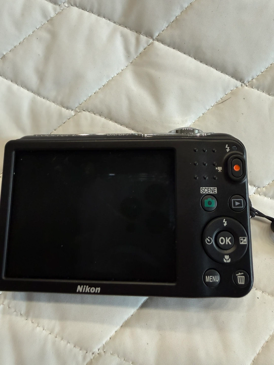 Nikon COOLPIX L30 Digital Camera, memory card included - photo 2