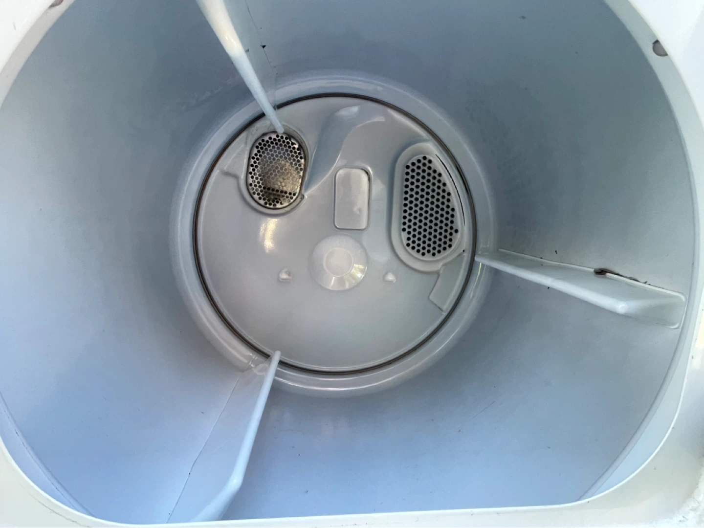 Dryer- not heating as it’s - photo 4
