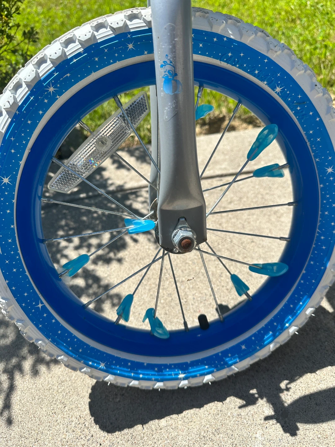 14” girls bike with training wheels - photo 2