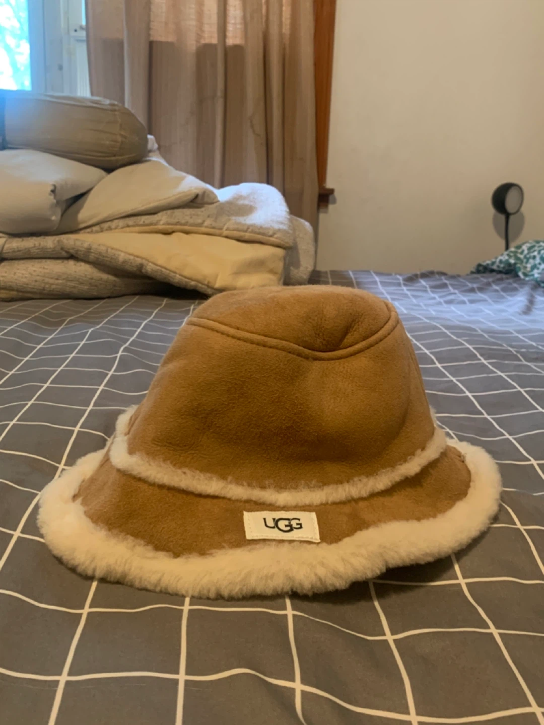 UGG Sheepskin Genuine Shearling Trimmed Bucket Hat - photo 2