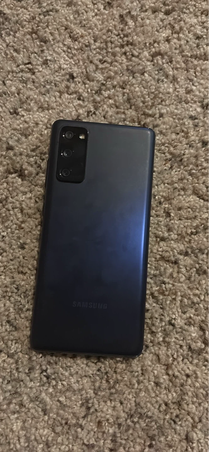 Samsung Galaxy S20 FE 5G - photo 2
