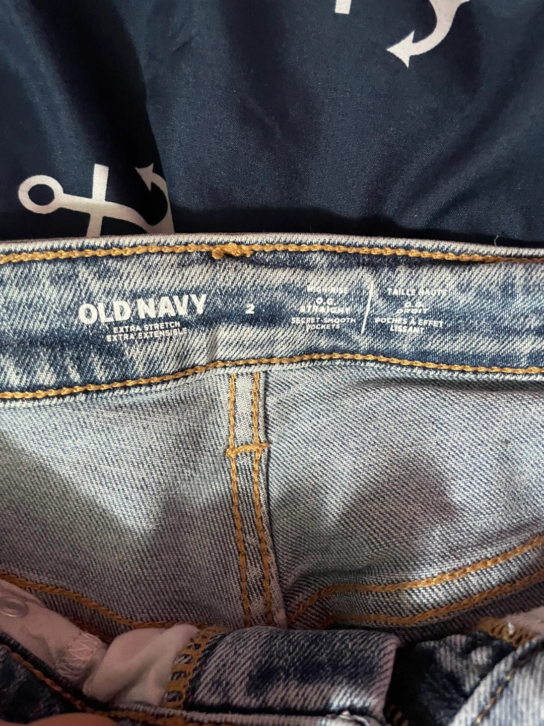 Old Navy High-Waisted Jeans Size 2 - photo 2