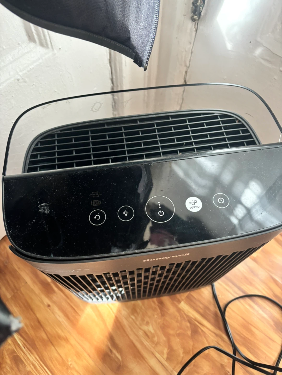 Honeywell Air Purifier - photo 2