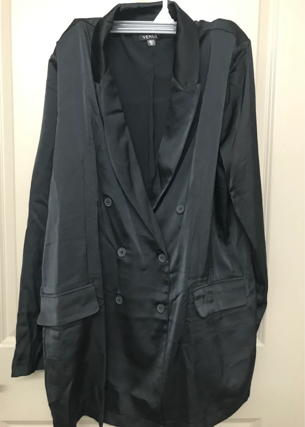 Venus Blazer Black- Size 16