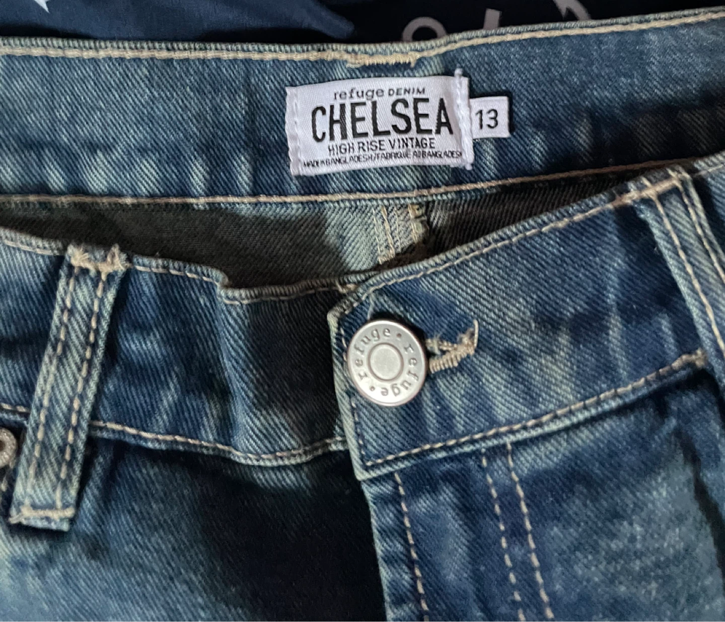 Chelsea Refuge Denim High Rise Vintage Cut-Off Shorts Size 13 - photo 2