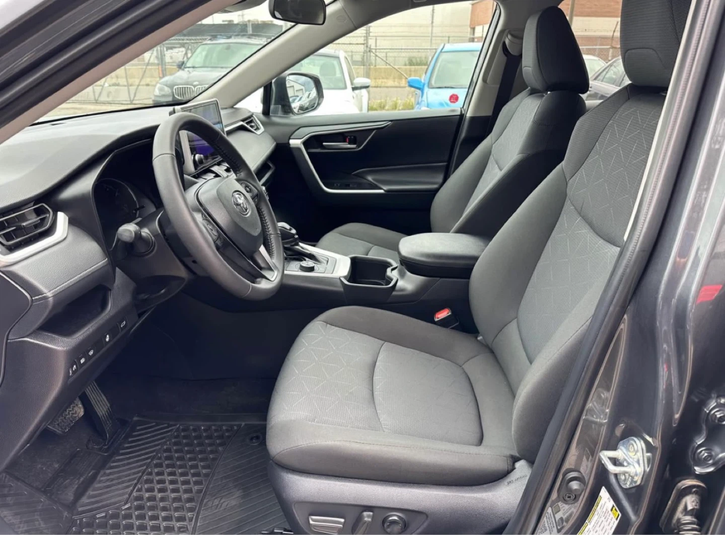Toyota RAV4 XLE Hybrid 2024 - photo 3