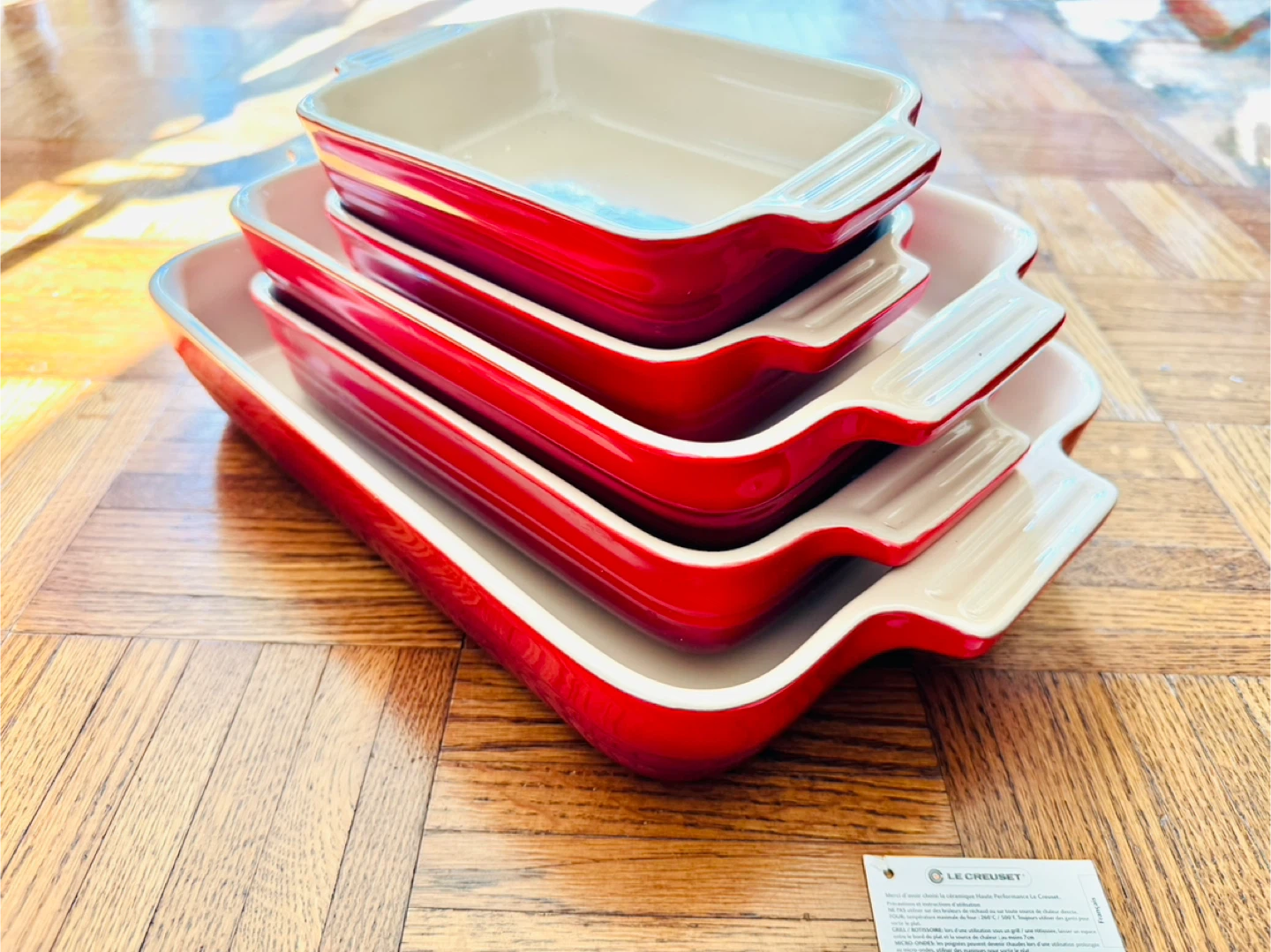 Le Creuset Stoneware Heritage Set of 5 Dishes, Cerise Brand New - photo 3