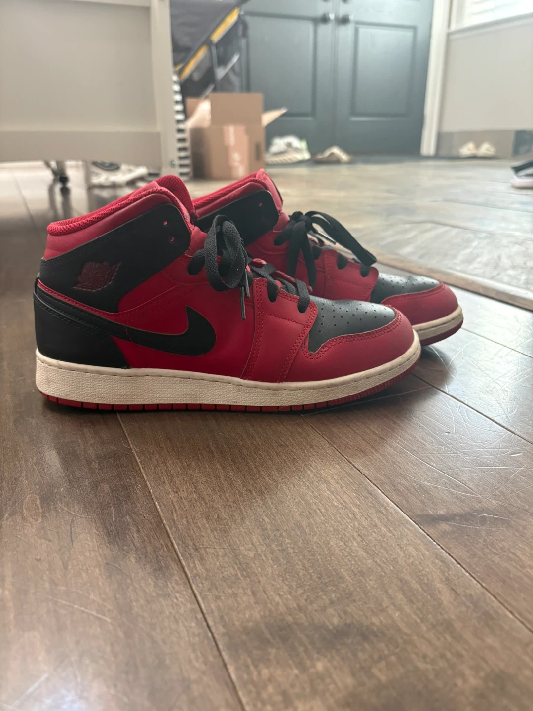 Nike Air Jordan 1 Mid SE Youth Sneakers - photo 3