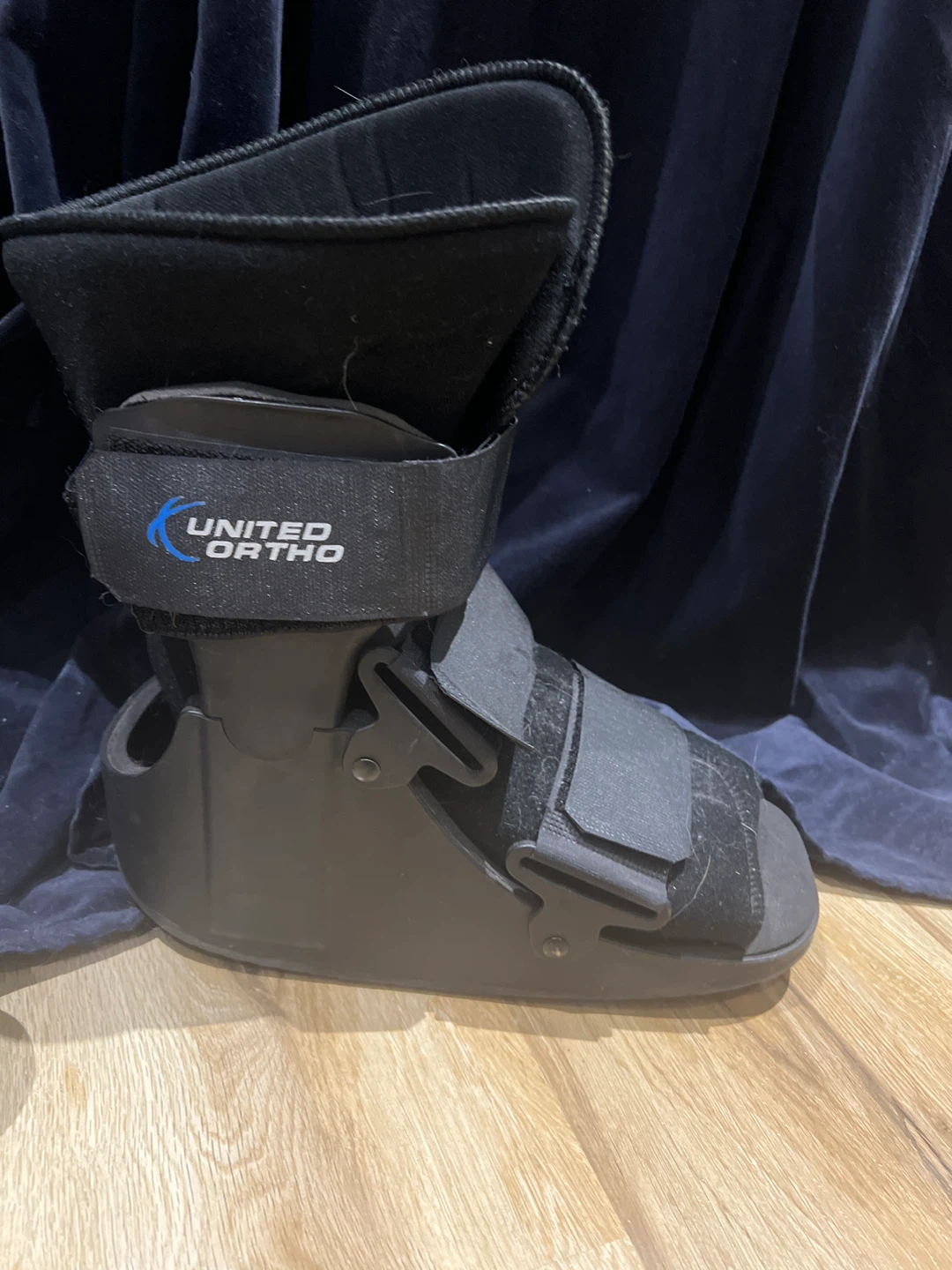 United Ortho Walking Boot and air cast - photo 2