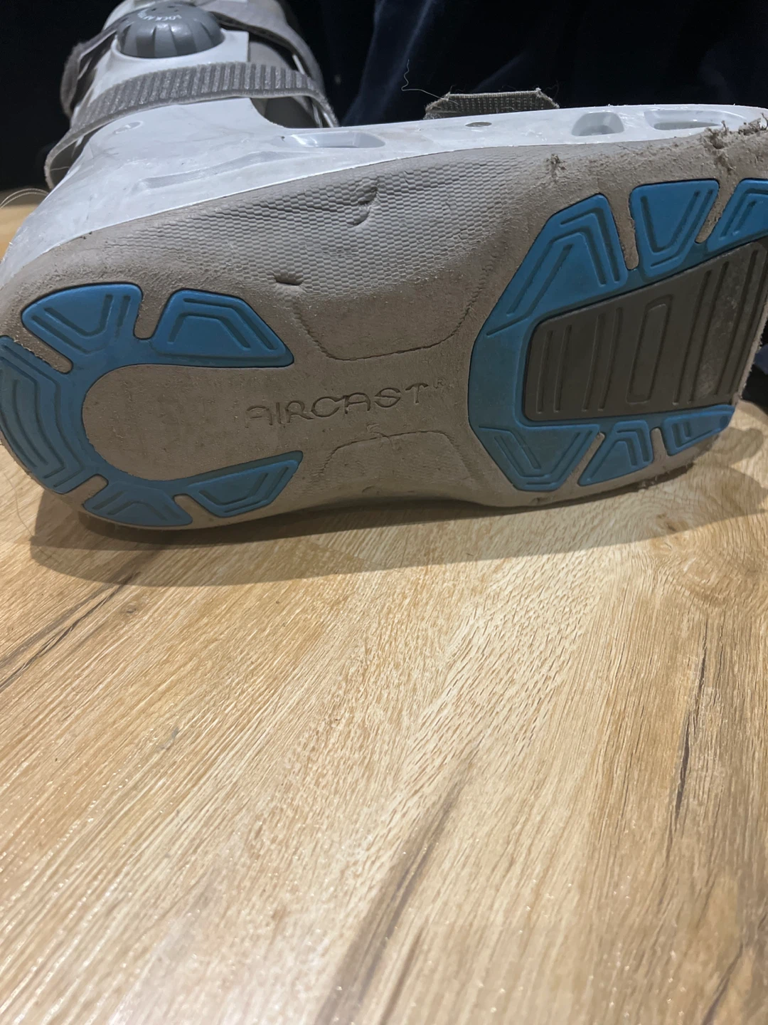 United Ortho Walking Boot and air cast - photo 3