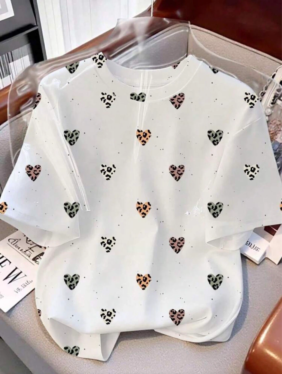 New women’s t-shirt leopard hearts