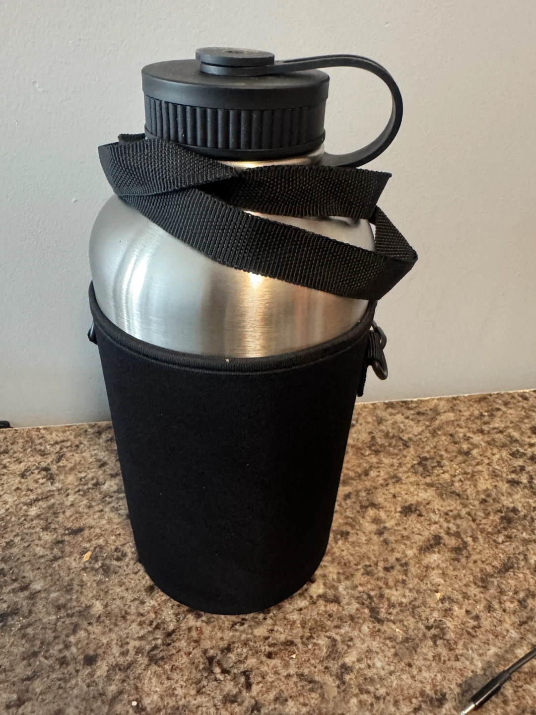 Stainless Steel Water Bottle with Insulated Sleeve - photo 3
