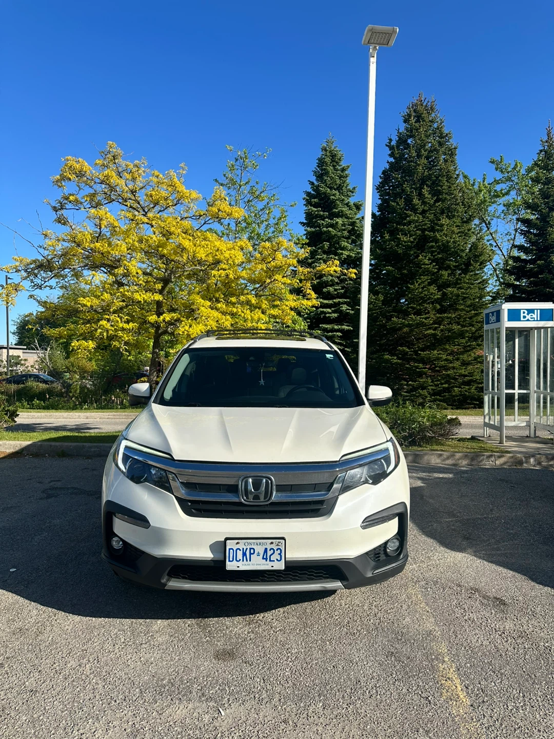 White Honda Pilot SUV