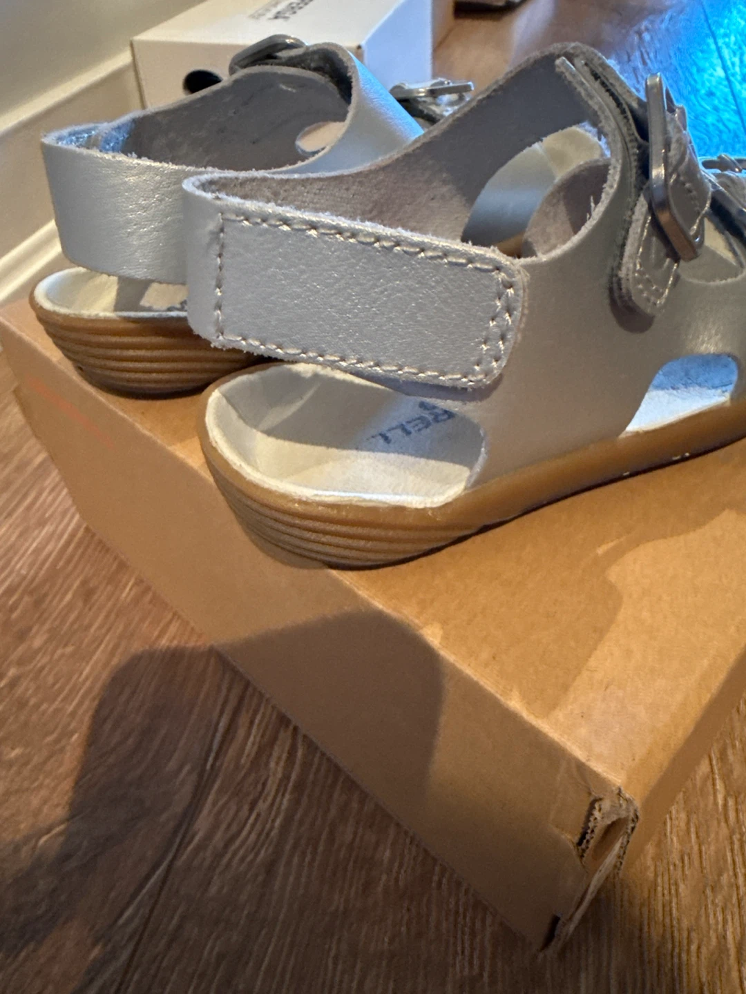 Merrell Bare Steps Silver Sandals Size 8 - photo 3