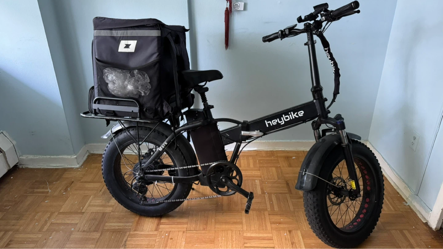 Heybike Electric Fat Bike with Zoom Delivery Bag only cash