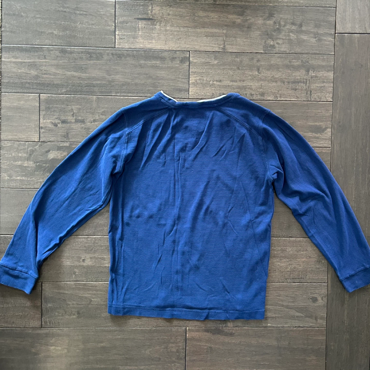 Long Sleeve V-Neck Shirt - photo 2