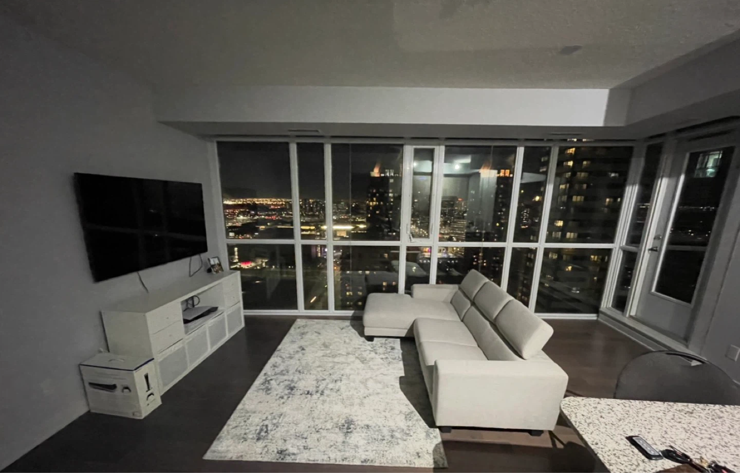Sectional Sofa with Chaise - photo 3