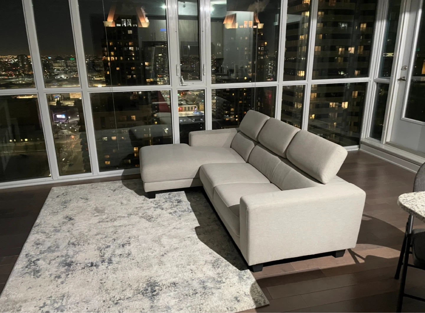 Sectional Sofa with Chaise - photo 2