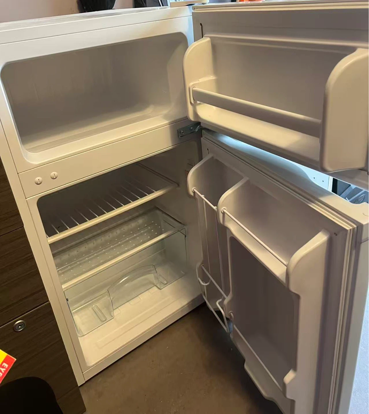 Danby Designer Refrigerator DCR031B1WDD - photo 2