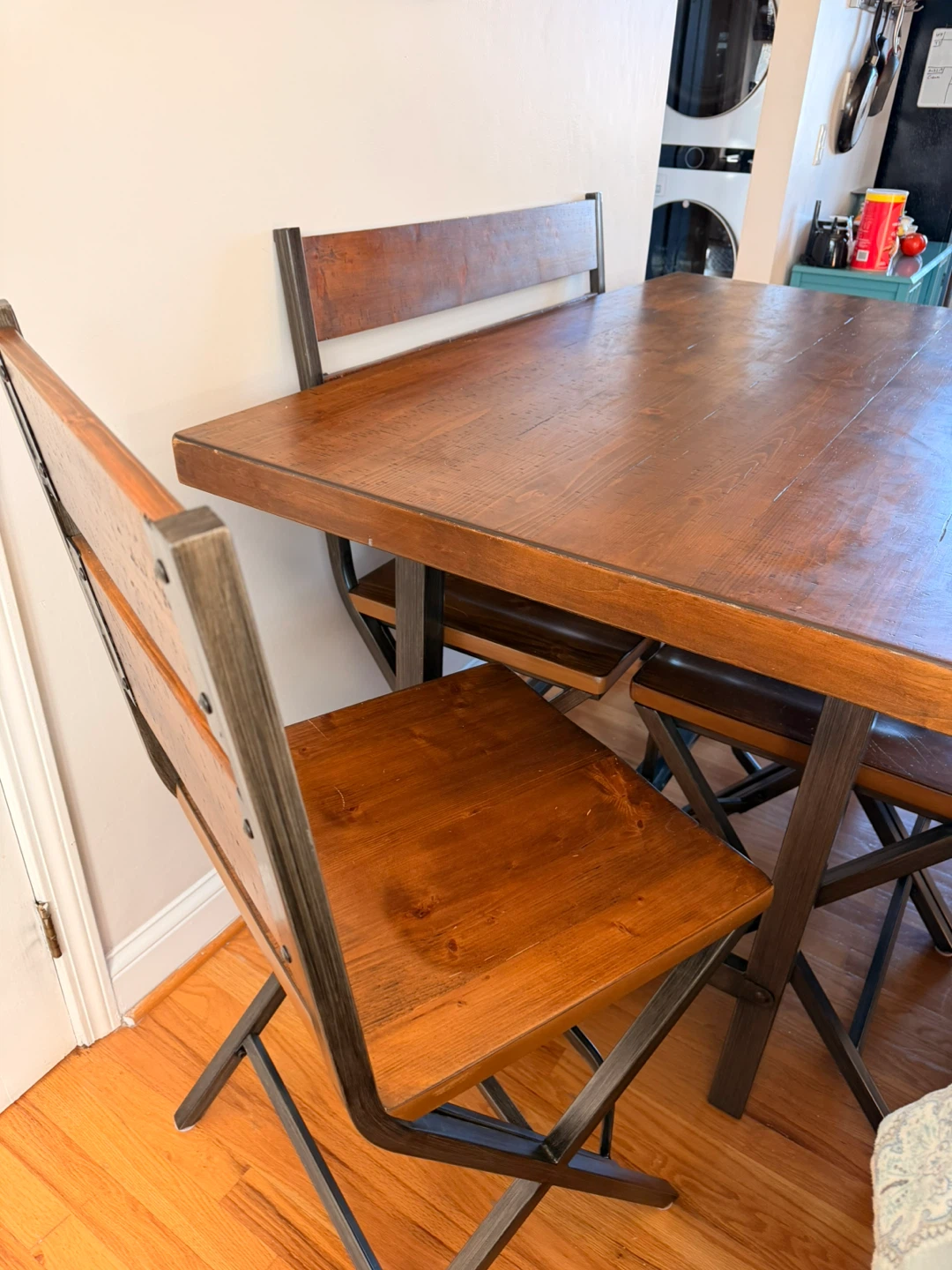 Ashley Furniture High Dinner Table - photo 5