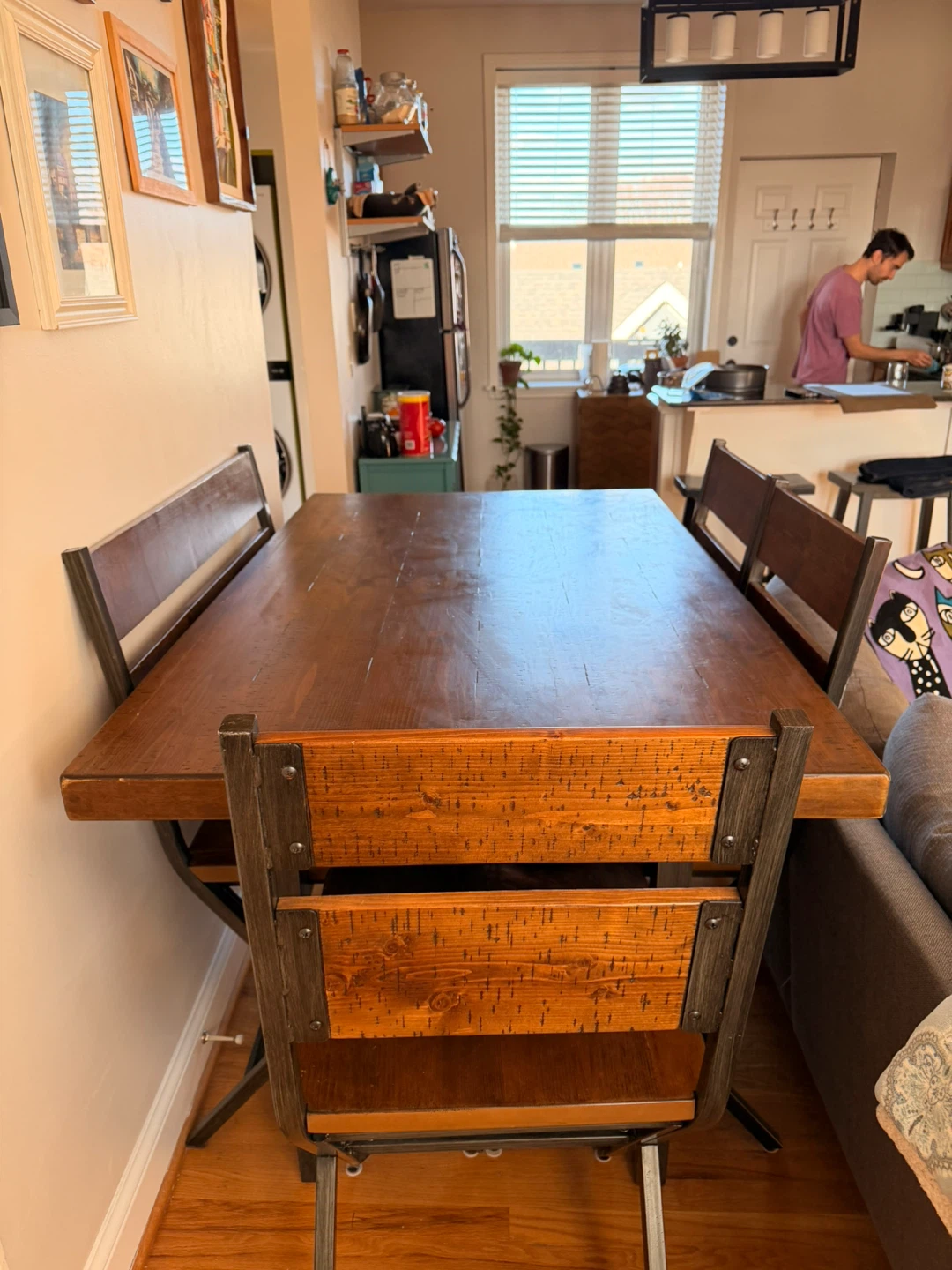 Ashley Furniture High Dinner Table - photo 4