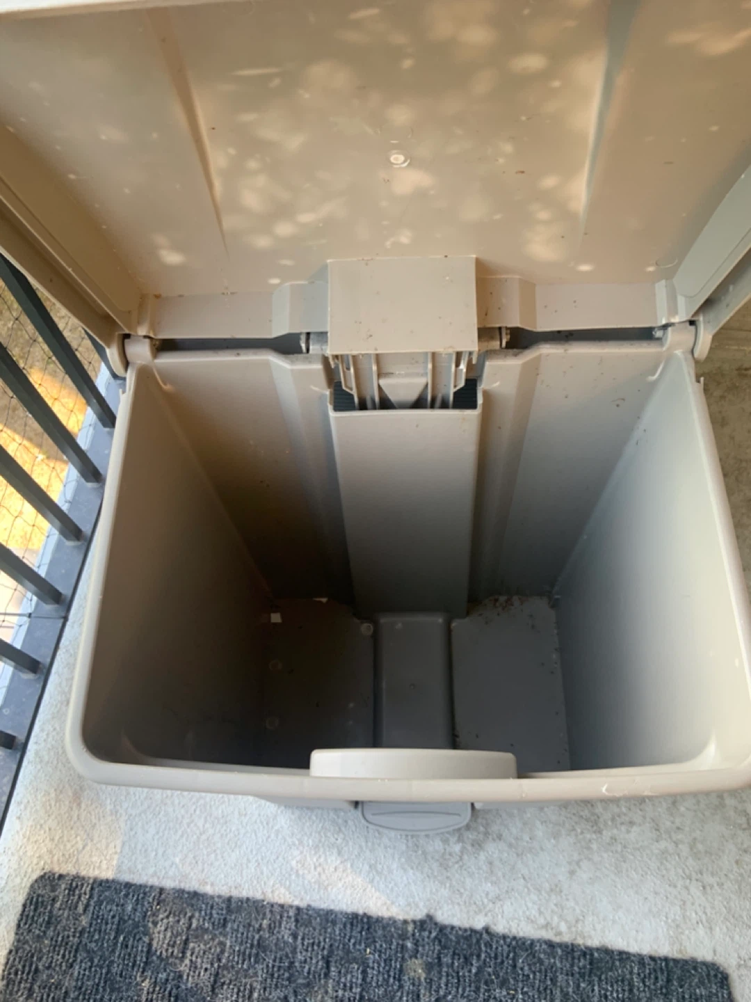Tan Step Trash Can - photo 3