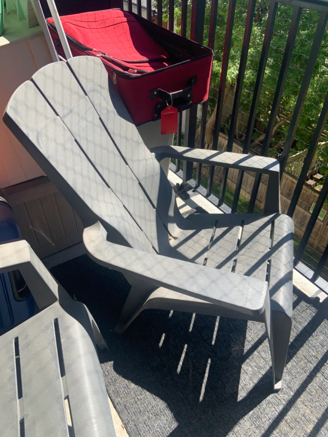 Grey plastic lawn Muskoka Chair - photo 4