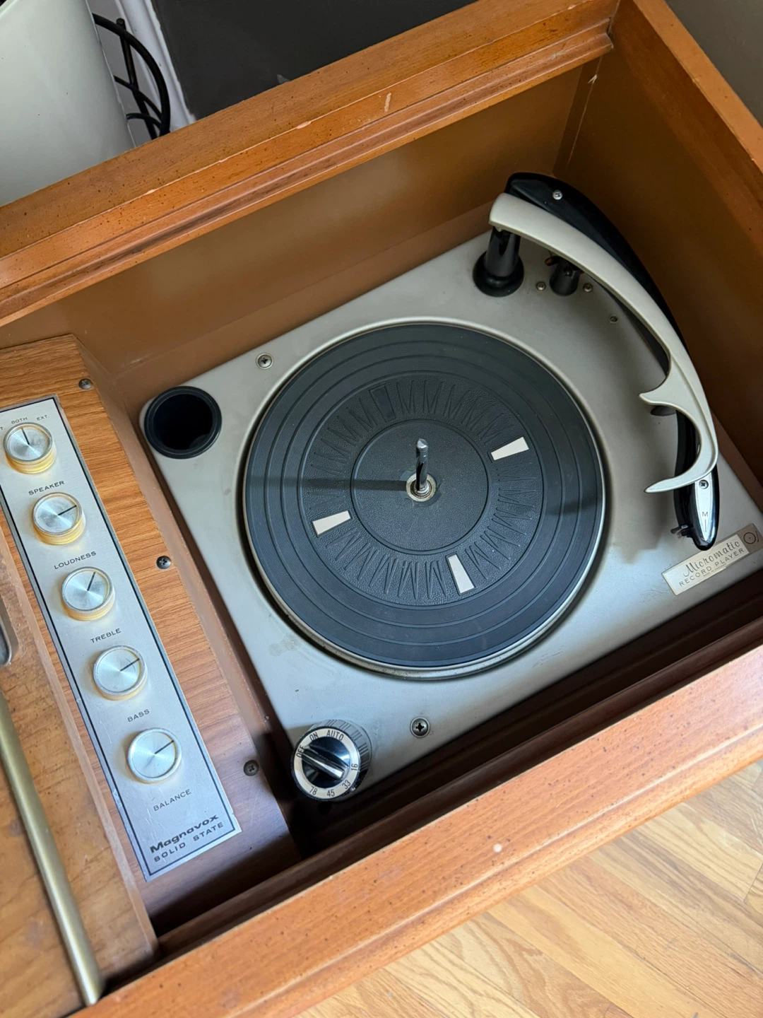 Magnavox Solid State Record Player Console - photo 2
