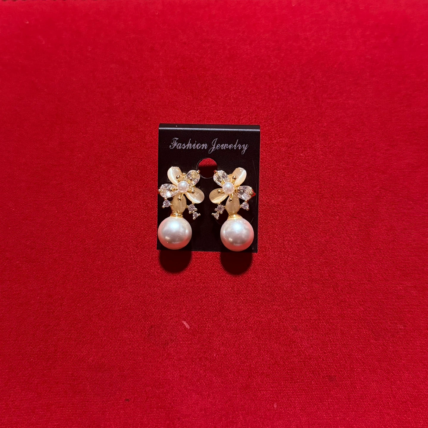 Pearl and Flower Drop Earrings - photo 2