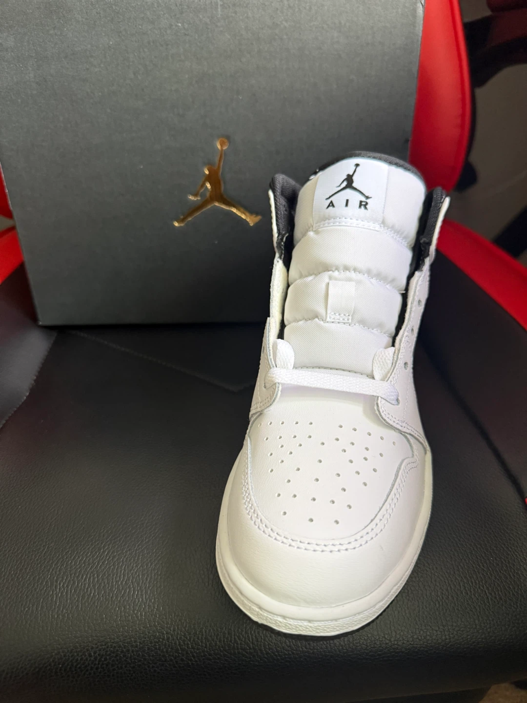 Air Jordan 1 Mid (GS) White/Black - photo 2