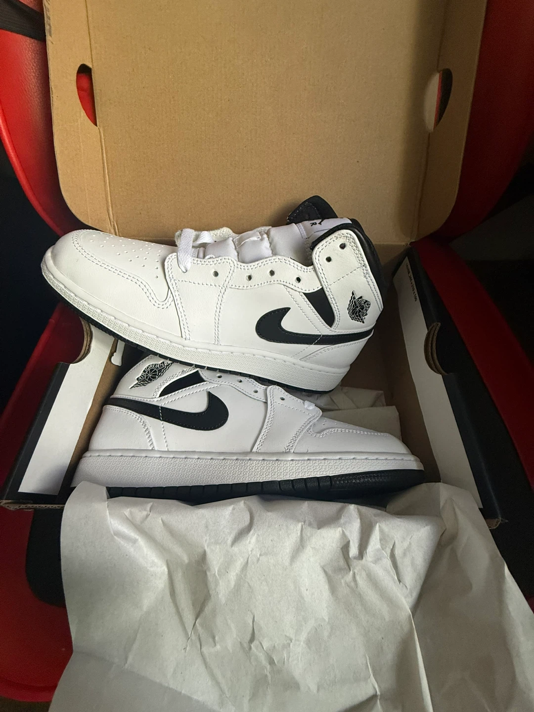 Air Jordan 1 Mid (GS) White/Black - photo 4