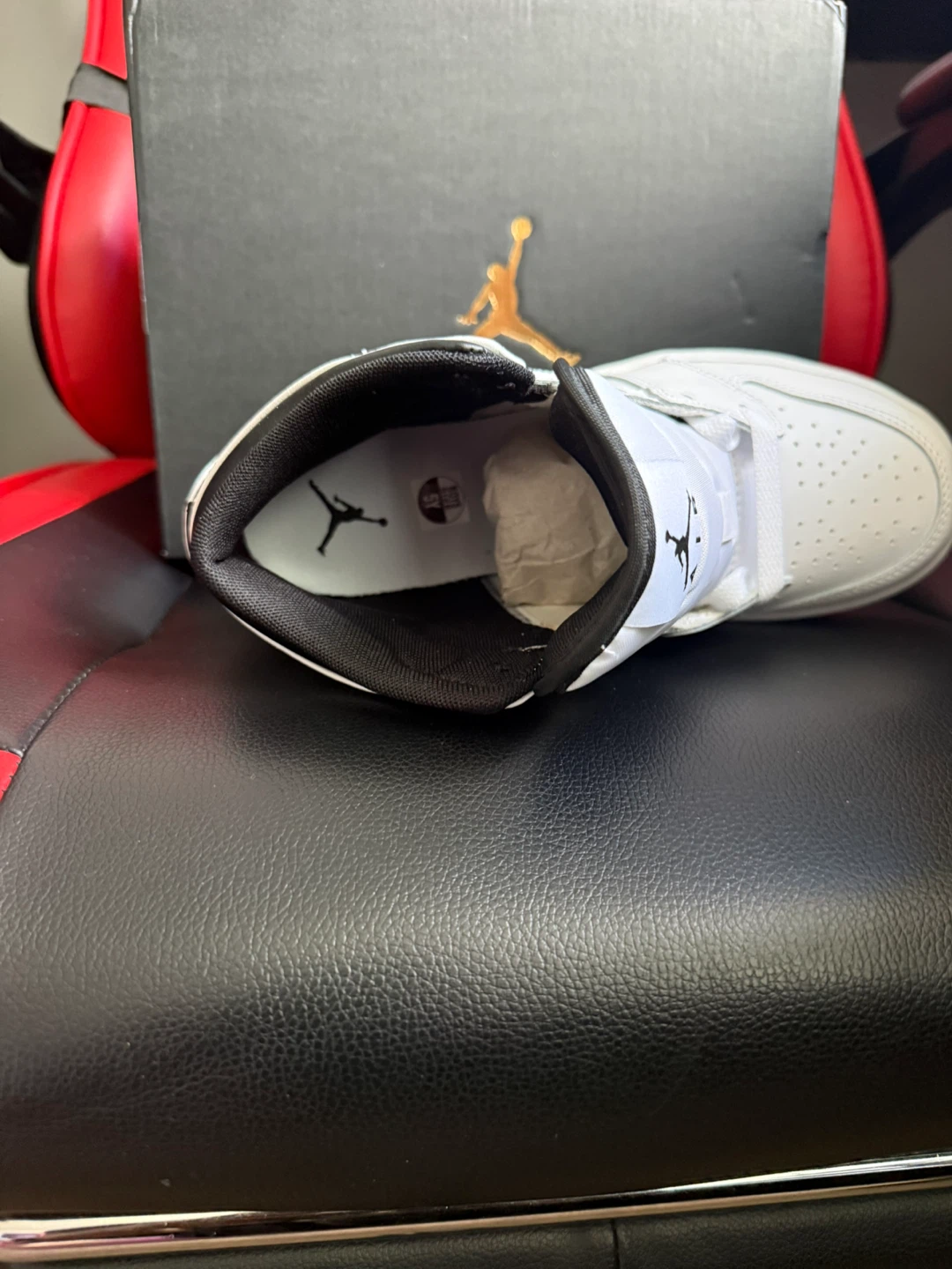 Air Jordan 1 Mid (GS) White/Black - photo 3