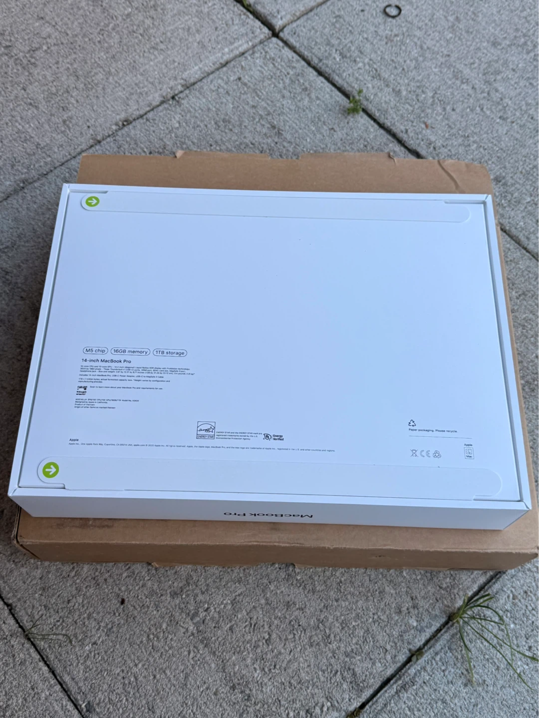 Black Apple MacBook Pro 14-inch Laptop - photo 3