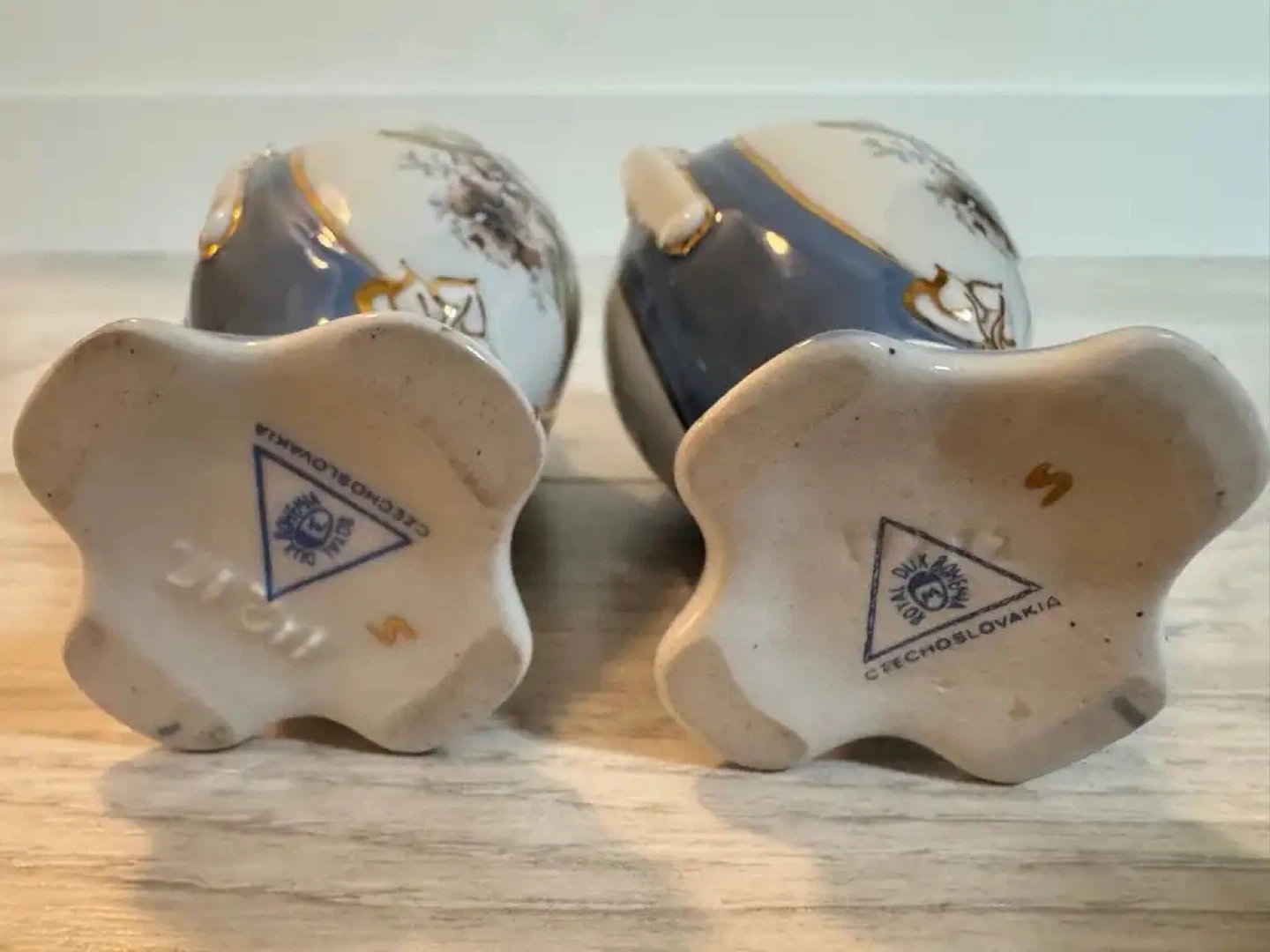 Pair of Antique Royal Dux Bohemia Porcelain Vases - photo 2