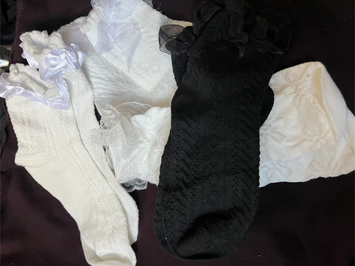 4 pairs of girls Socks with Lace and Bows (White & Black)