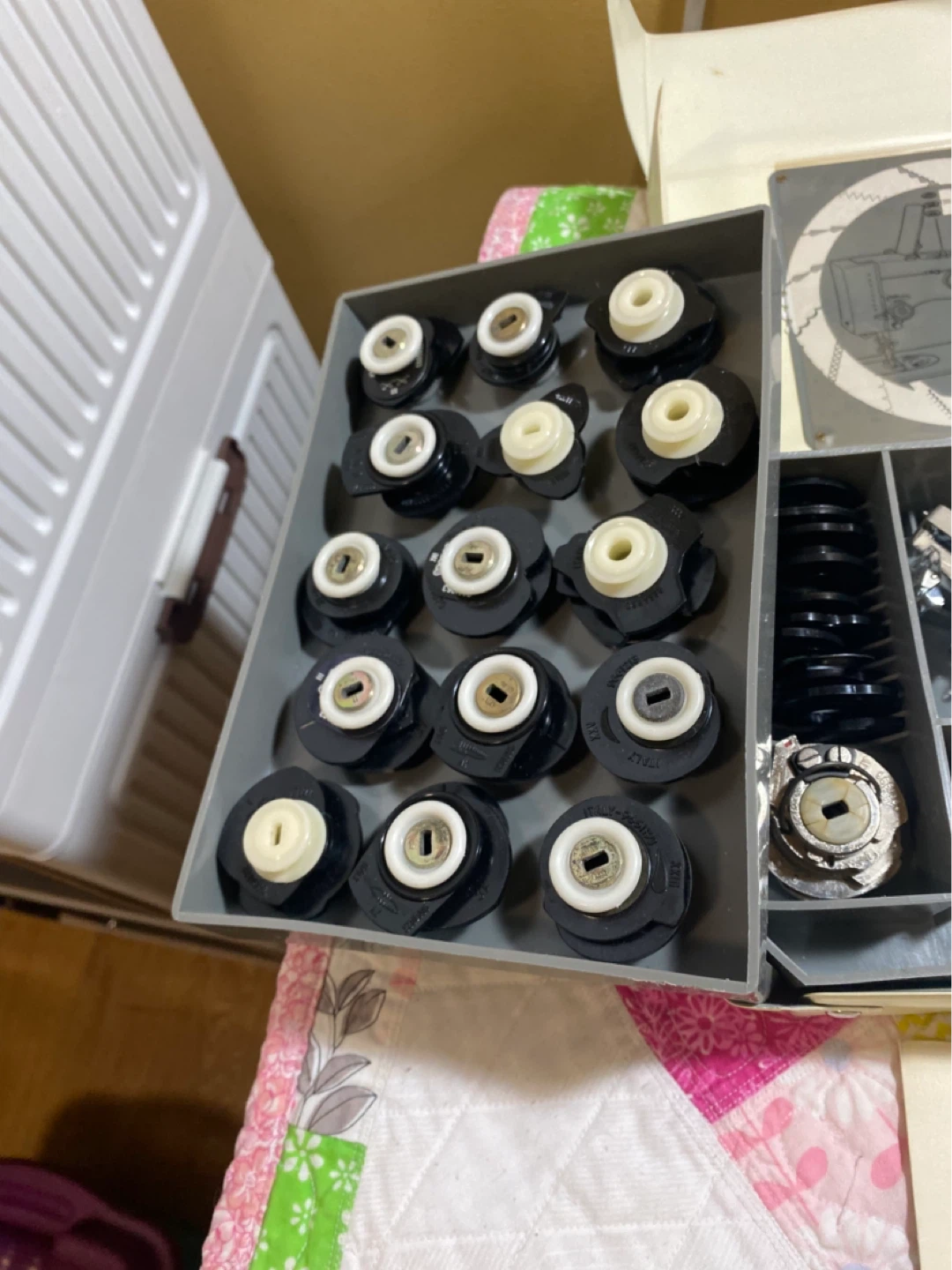 Necchi Julia Accessories Box, Complete - photo 5