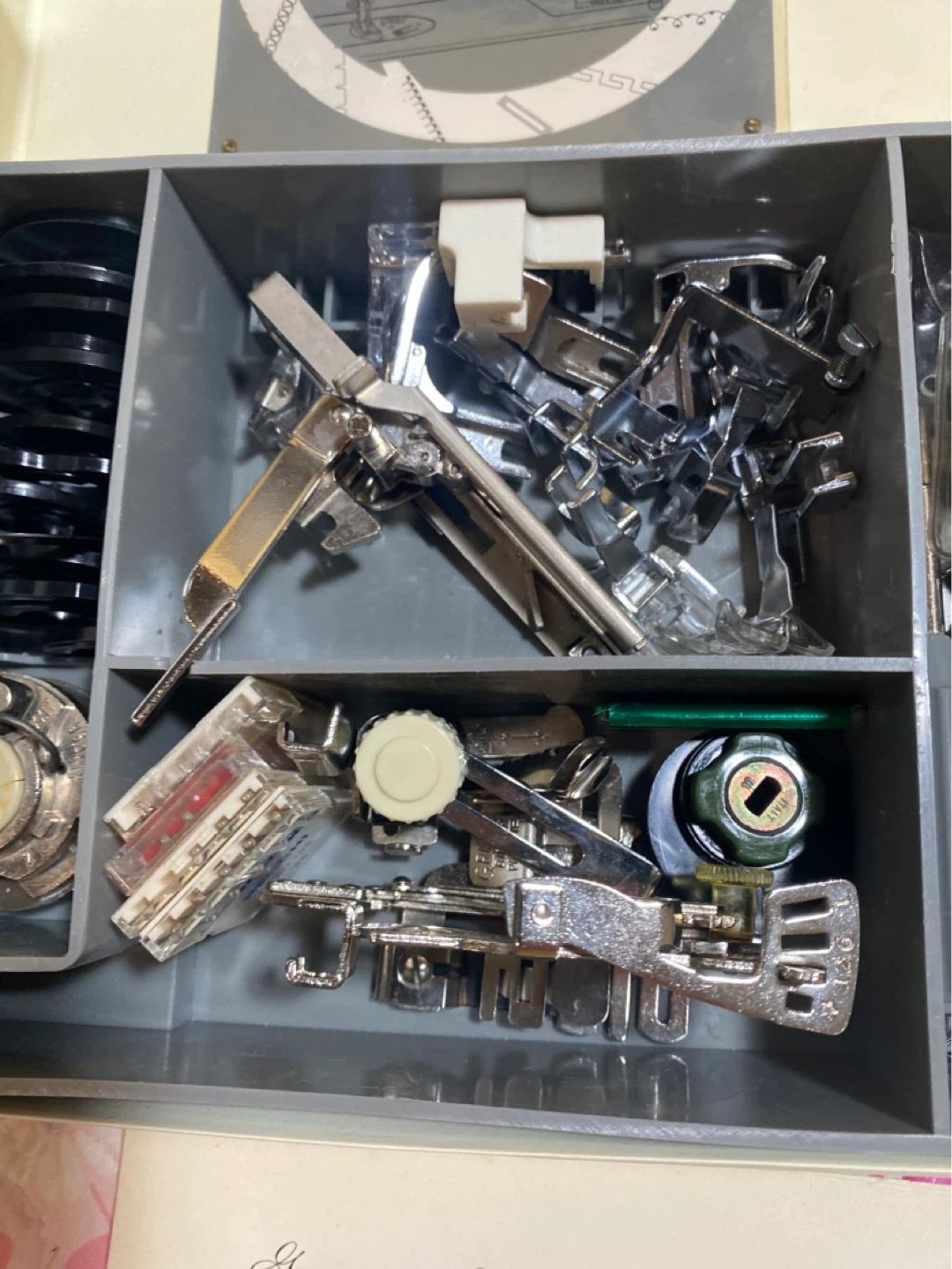 Necchi Julia Accessories Box, Complete - photo 3