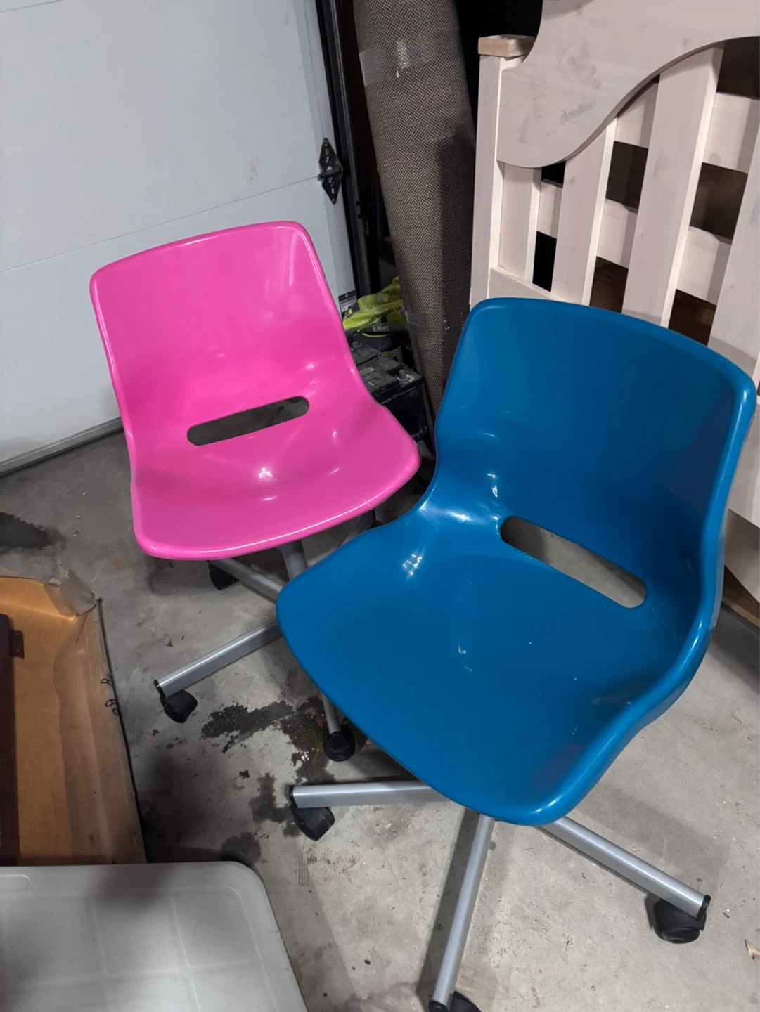 Double bed frame/ Pink and Blue Swivel Chairs - photo 2