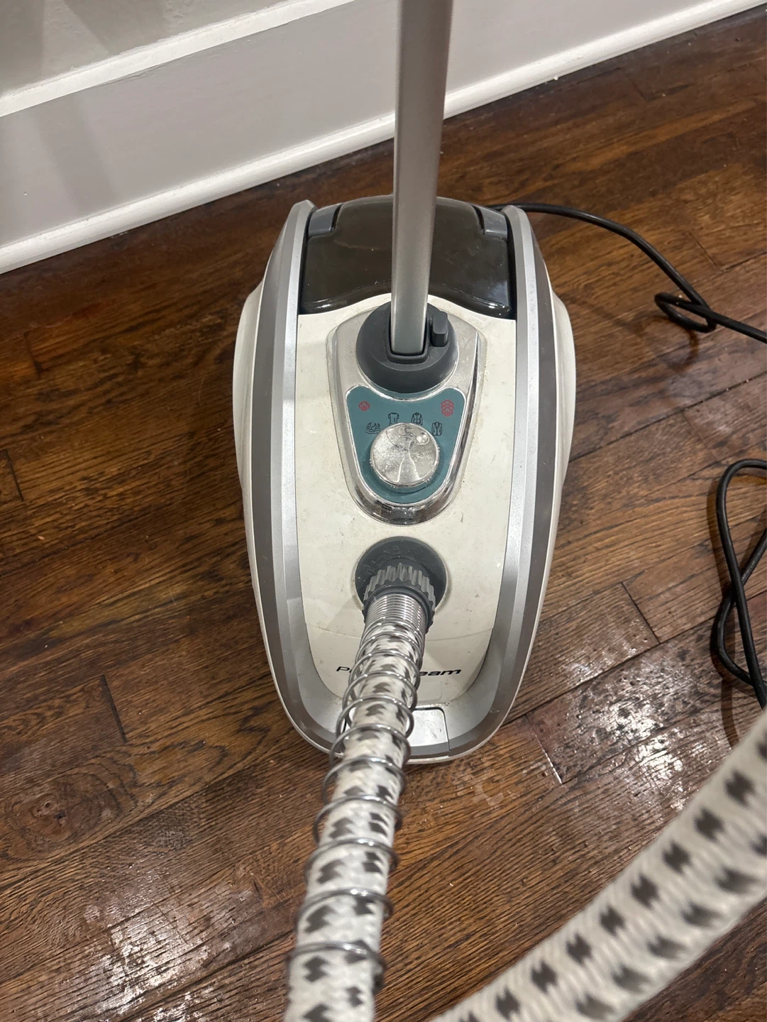 Pure Steam Clothes Steamer - photo 2