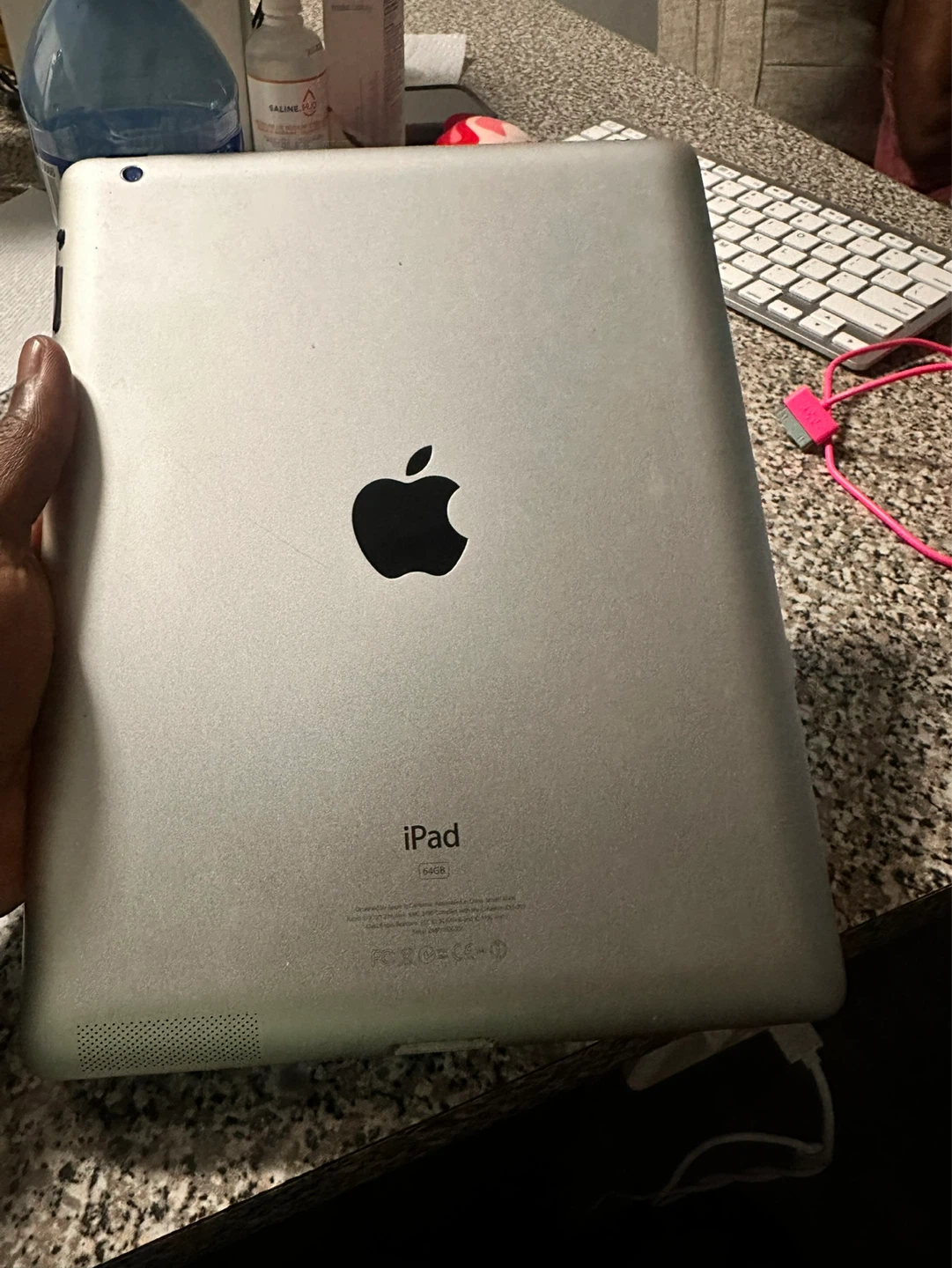Apple iPad 3rd Gen 64GB - photo 2