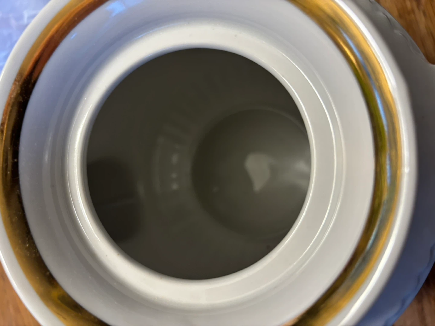 White Ceramic Teapot with Floral Design - photo 3