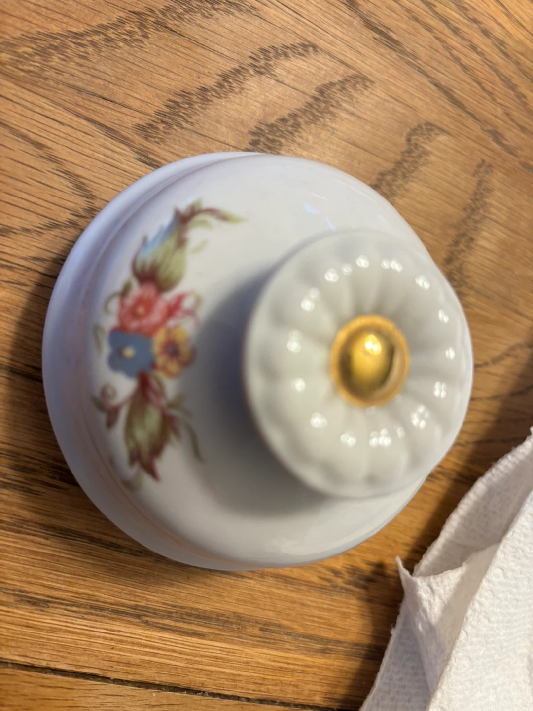 White Ceramic Teapot with Floral Design - photo 4