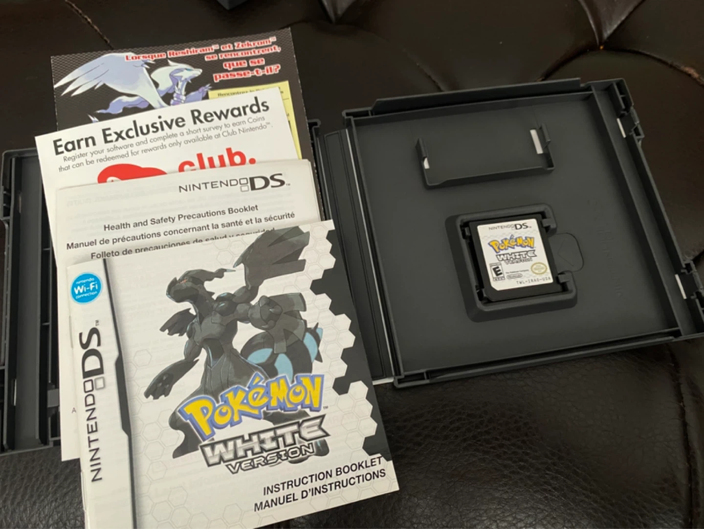 Pokémon White version DS CIB - photo 2