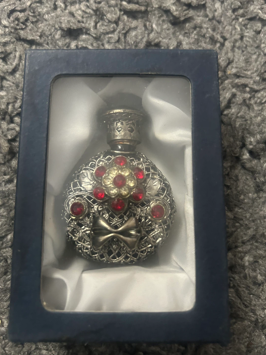 Decorative Perfume Bottle with Rhinestones - photo 2