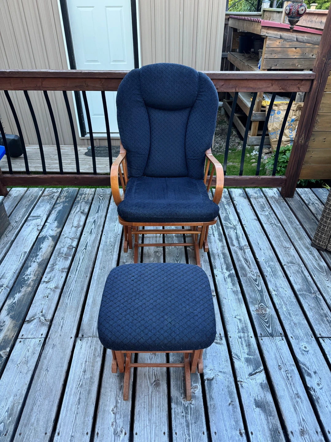 Rocking Chair with Footrest