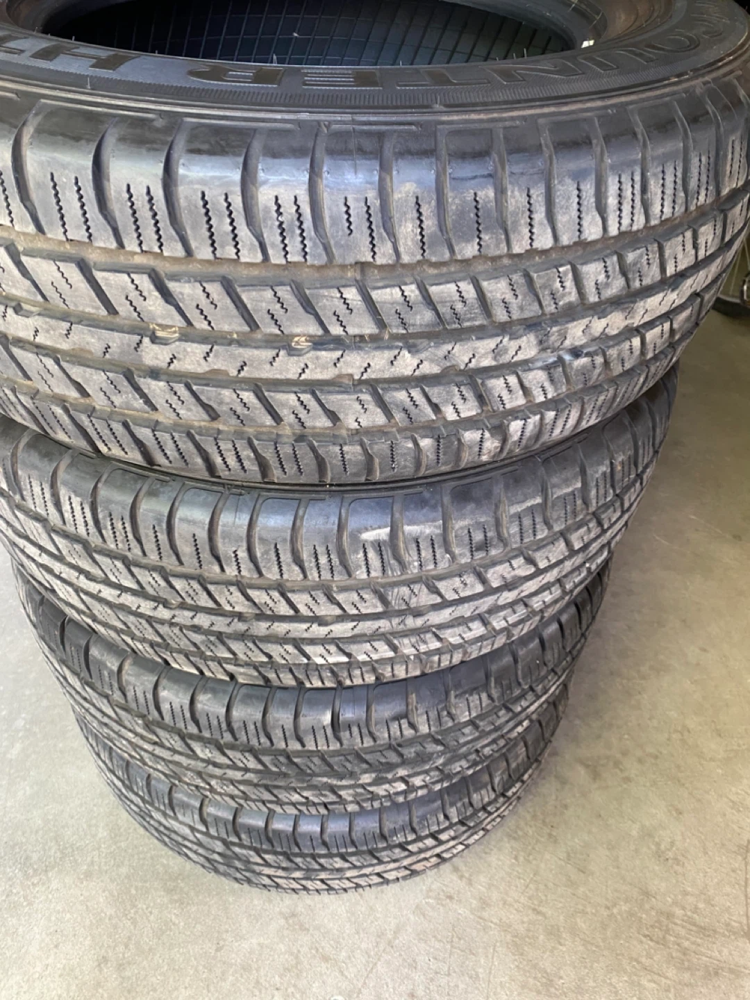 Sumitomo Encounter HT 275/65R18 116T 12/32 tread set of 4 - photo 2
